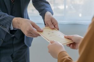 基本給25万円＋成果給
